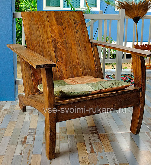Деревянное кресло 4